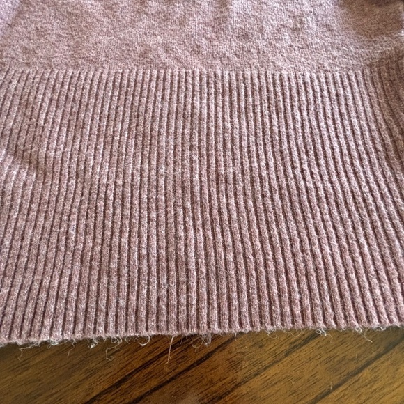 Torrid short sleeve ruffle sleeve knit v-neck sweater dusty rose size 00 - Picture 9 of 14